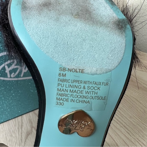 Betsey Johnson Nolte Velvet Heels - Picture 12 of 15